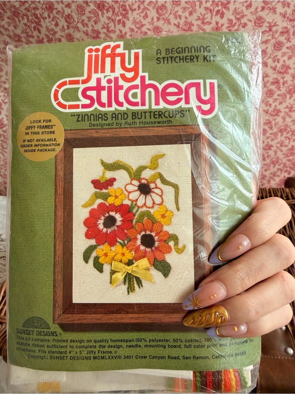 Jiffy Stitchery 'Zinnias and Buttercups' Embroidery Kit - Green
